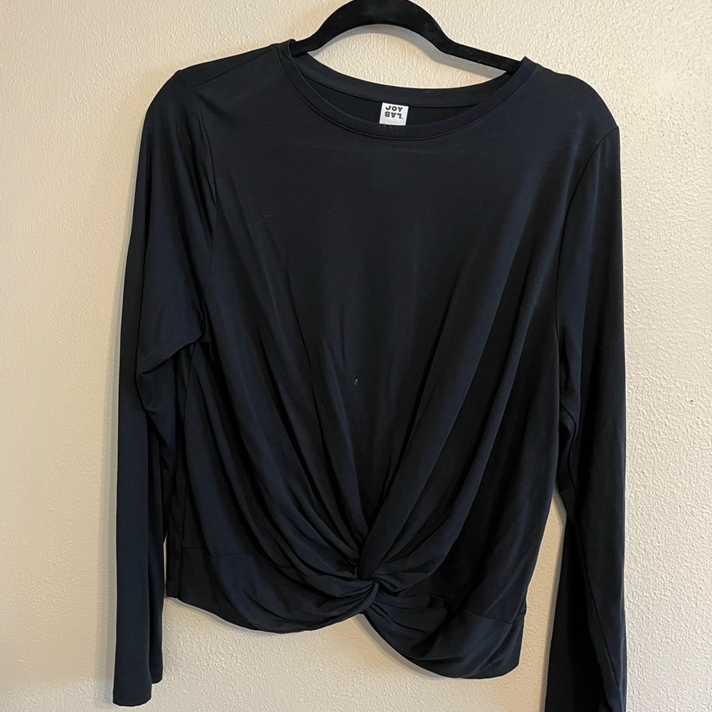 Casual long sleeve top